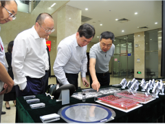 杭州市委副書記、市長劉忻蒞臨士蘭微電子調(diào)研集成電路制造發(fā)展情況